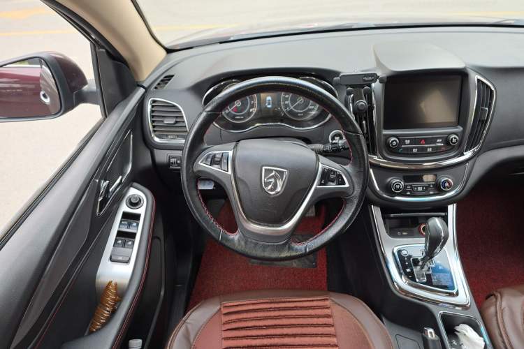 Used Baojun 560 2016 1.8L iAMT Luxury Model Steering Wheel