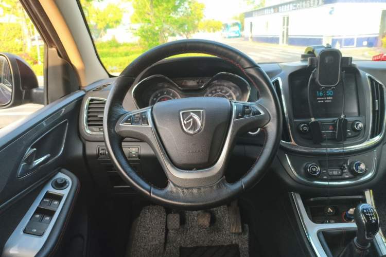 Used Baojun 560 2016 1.5T Manual Luxury Model Steering Wheel
