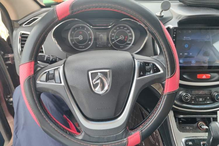 Used Baojun 560 2016 1.8L iAMT Luxury Model Steering Wheel