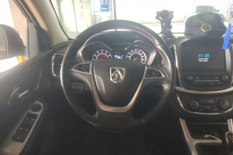 Used Baojun 560 2016 1.8L Manual Luxury Edition Steering Wheel