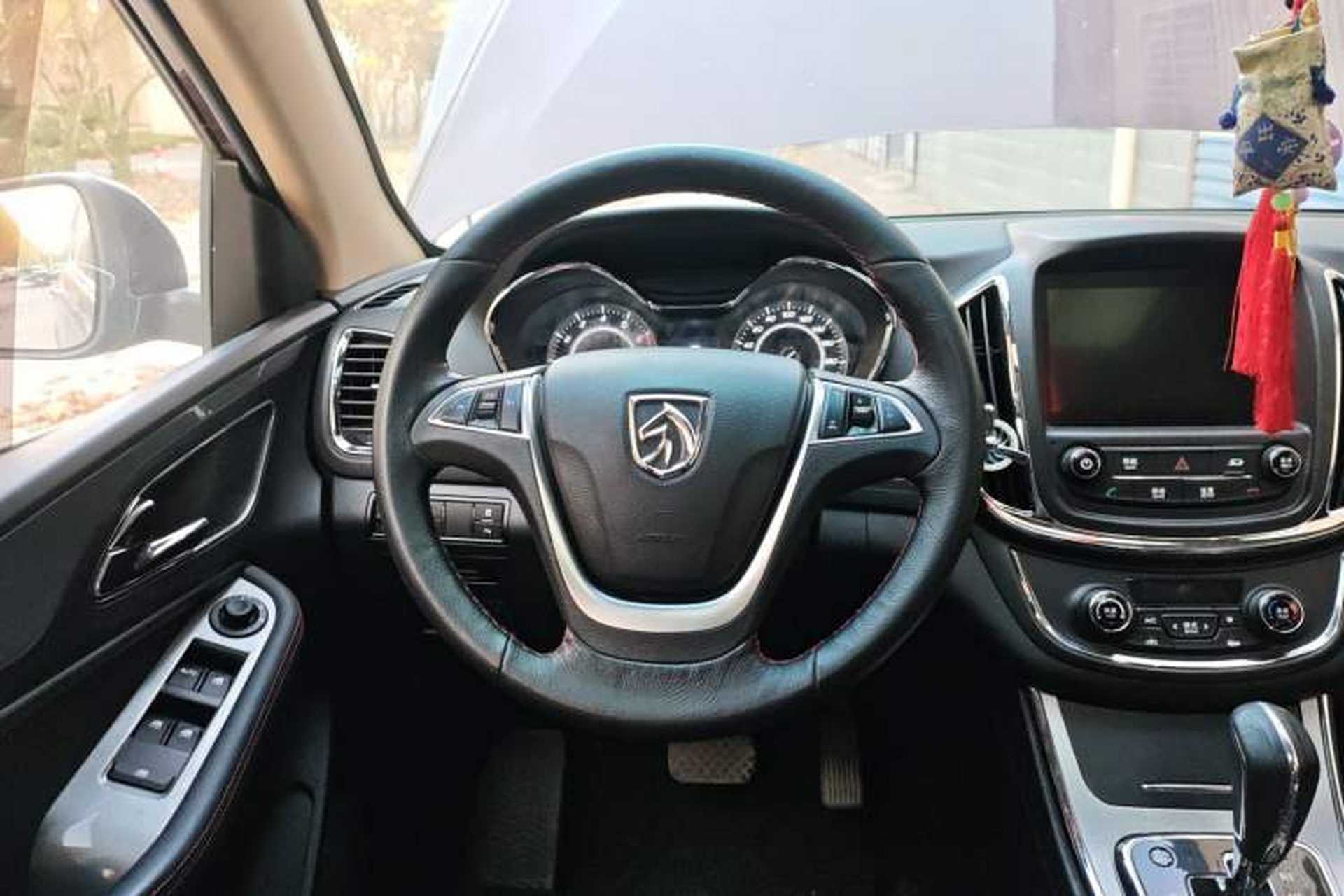 Used Baojun 560 2016 1.8L iAMT Luxury Model Steering Wheel