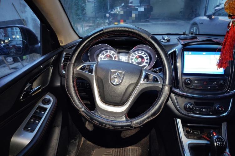 Used Baojun 560 2016 1.5T Manual Luxury Model Steering Wheel