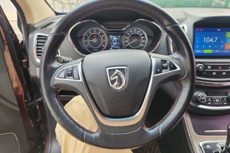 Used Baojun 560 2016 1.8L iAMT Luxury Model Steering Wheel
