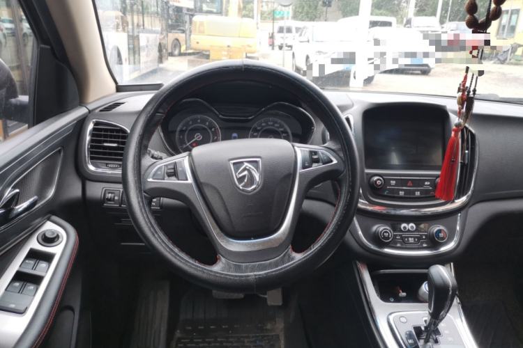 Used Baojun 560 2016 1.8L iAMT Luxury Model Steering Wheel