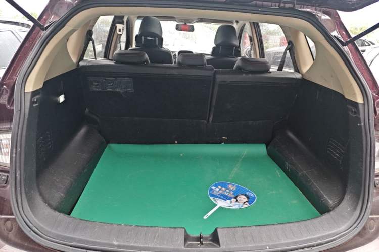 Used Baojun 560 2016 1.8L iAMT Luxury Model Trunk