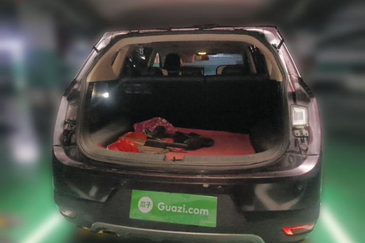 Used Baojun 560 2016 1.8L iAMT Luxury Model Trunk