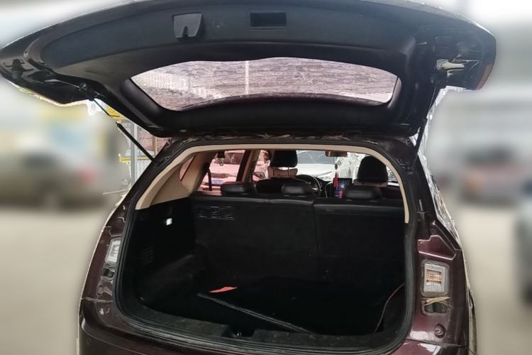 Used Baojun 560 2016 1.5T Manual Elite Edition Trunk