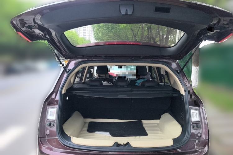 Used Baojun 560 2016 1.5T Manual Luxury Model Trunk