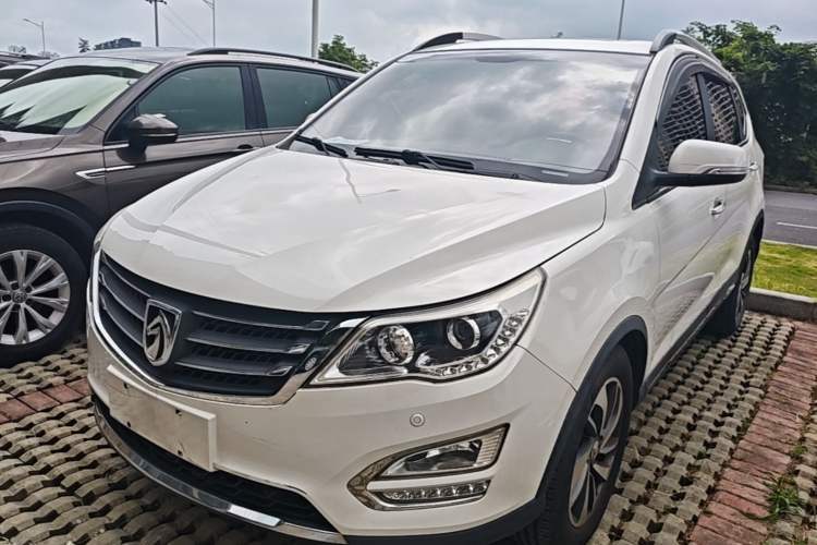 Used Baojun 560 2016 1.8L iAMT Luxury Model Guazi used car, China used car export, Used car for sale, Used  cars, Cheapest cars for sale
