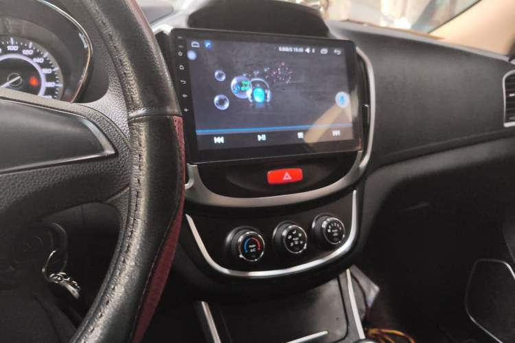 Used Baojun 560 2016 1.8L Manual Comfort Edition Audio And AC Panel
