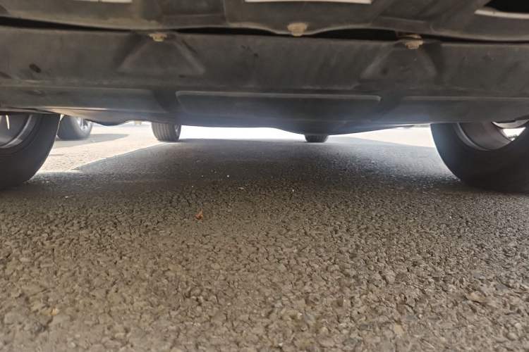 Used Baojun 560 2016 1.8L iAMT Luxury Model Chassis Front
