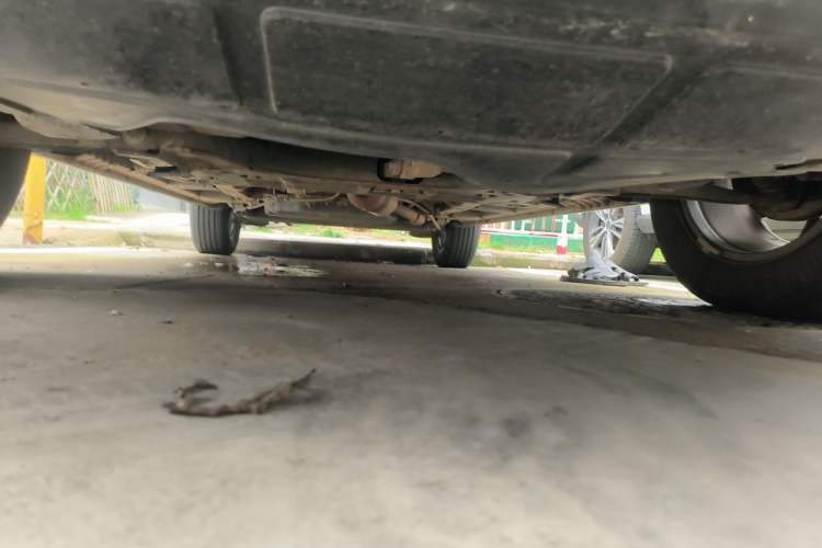 Used Baojun 560 2016 1.8L iAMT Luxury Model Chassis Front