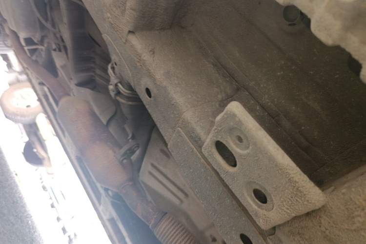 Used Baojun 560 2016 1.8L Manual Value Edition Chassis Front Right
