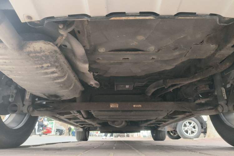 Used Baojun 560 2016 1.5T Manual Luxury Model Chassis Rear