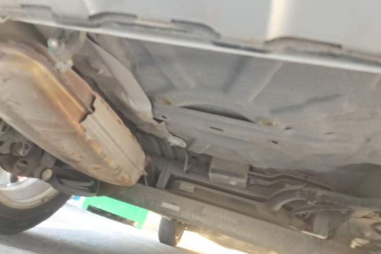 Used Baojun 560 2016 1.8L iAMT Elite Edition Chassis Rear