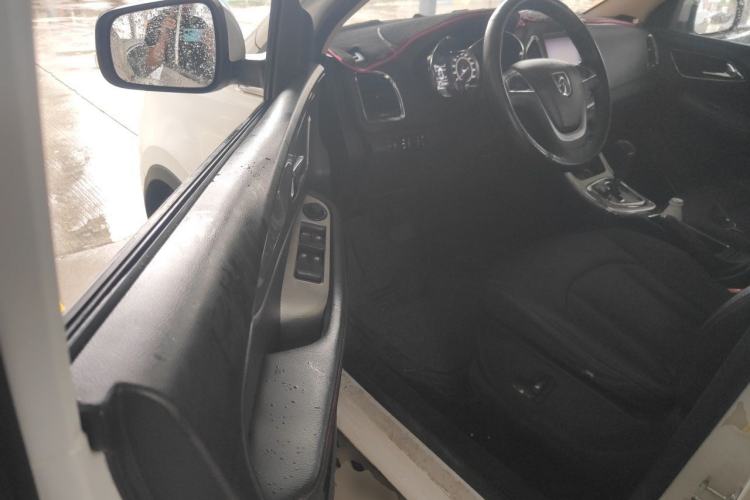 Used Baojun 560 2016 1.8L iAMT Luxury Model Driver Seat