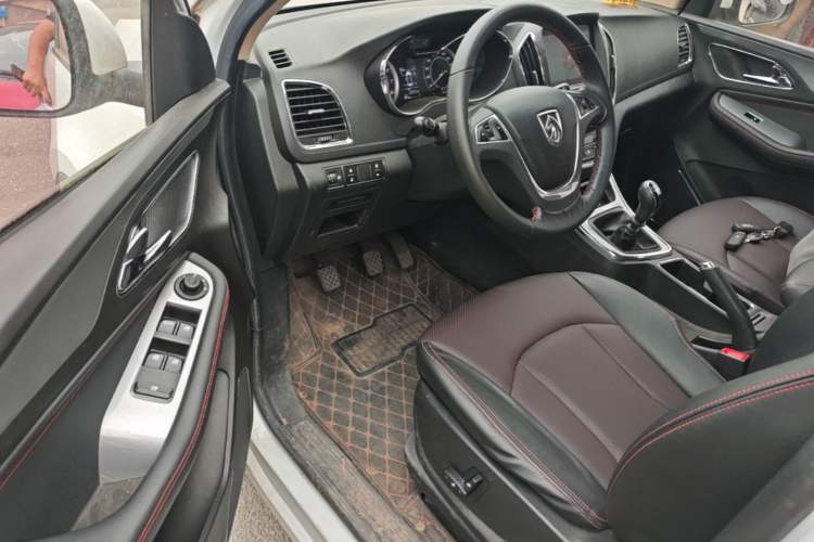 Used Baojun 560 2016 1.8L Manual Luxury Edition Driver Seat