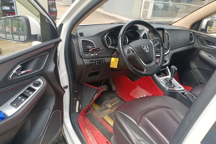 Used Baojun 560 2016 1.8L iAMT Luxury Model Driver Seat