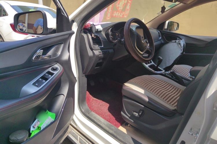 Used Baojun 560 2016 1.8L Manual Luxury Edition Driver Seat