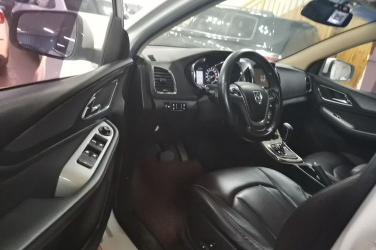 Used Baojun 560 2016 1.8L iAMT Luxury Model Driver Seat