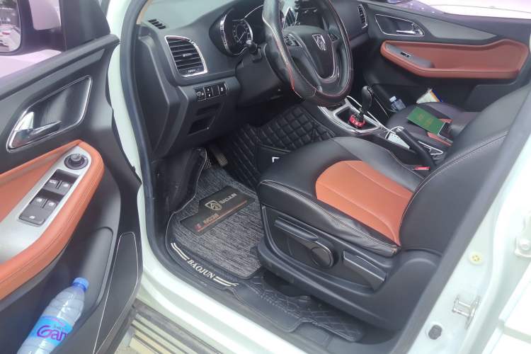 Used Baojun 560 2016 1.5T Manual Elite Edition Driver Seat