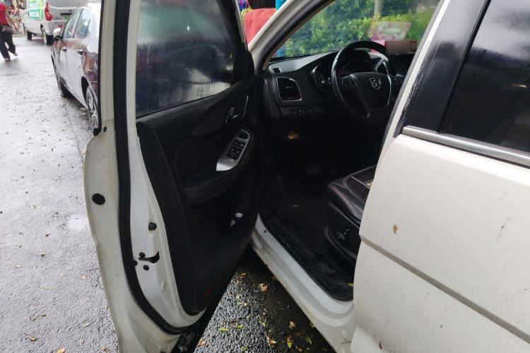 Used Baojun 560 2016 1.8L iAMT Luxury Model Driver Seat