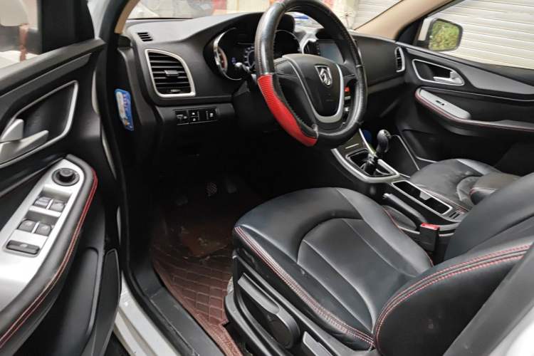 Used Baojun 560 2016 1.8L Manual Comfort Edition Driver Seat