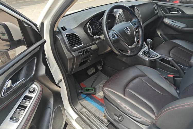 Used Baojun 560 2016 1.8L iAMT Luxury Model Driver Seat
