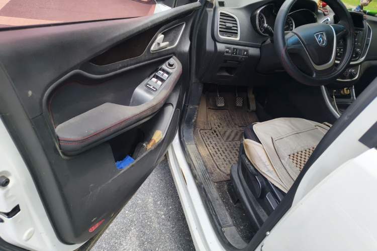 Used Baojun 560 2016 1.8L Manual Value Edition Driver Seat