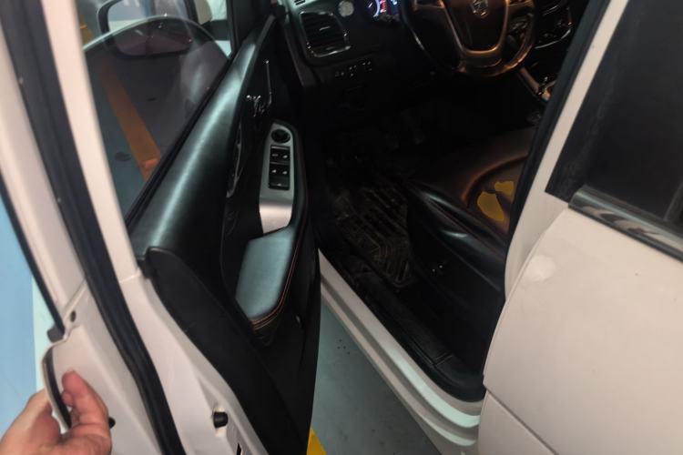 Used Baojun 560 2016 1.8L Manual Luxury Edition Driver Seat