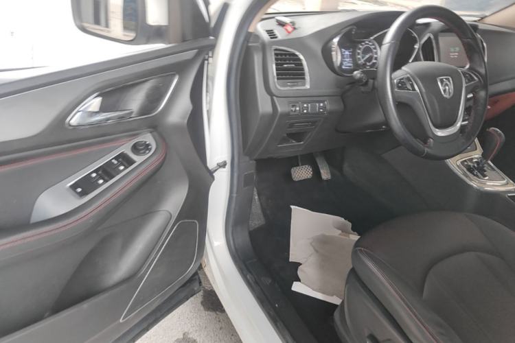 Used Baojun 560 2016 1.8L iAMT Luxury Model Driver Seat
