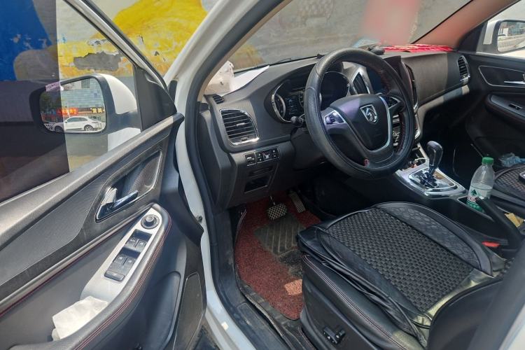 Used Baojun 560 2016 1.8L iAMT Luxury Model Driver Seat