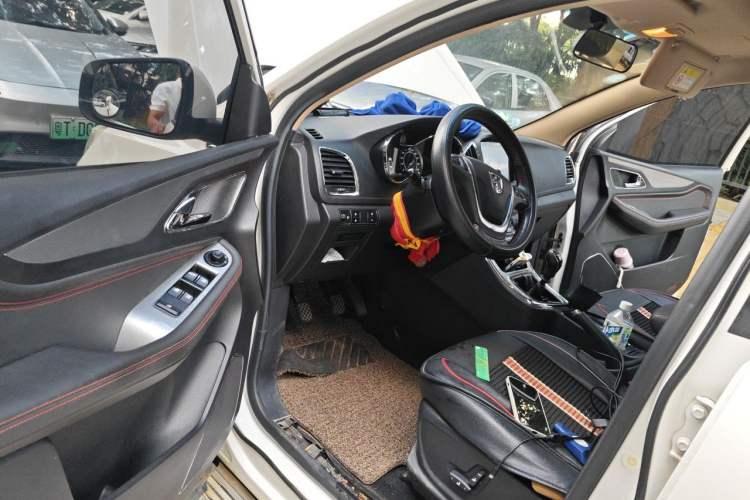 Used Baojun 560 2016 1.8L Manual Luxury Edition Driver Seat