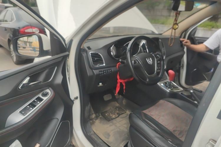 Used Baojun 560 2016 1.8L iAMT Luxury Model Driver Seat