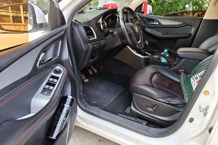 Used Baojun 560 2016 1.8L Manual Luxury Edition Driver Seat