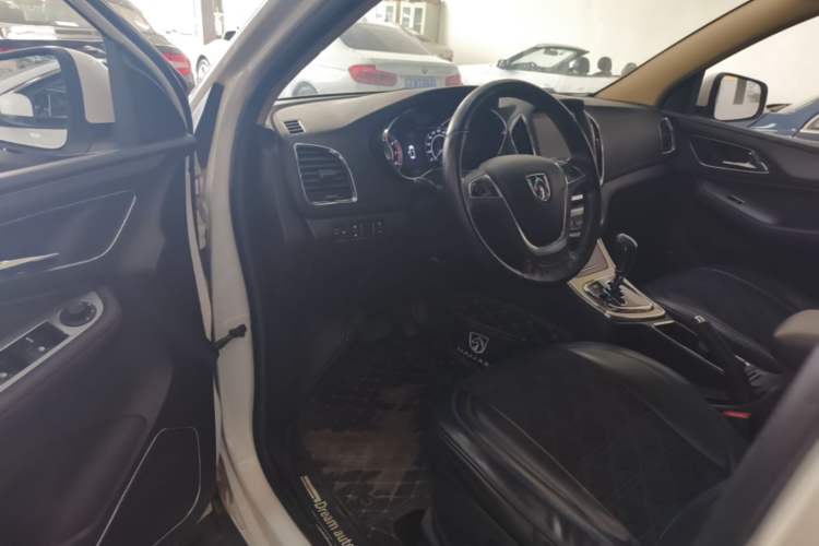 Used Baojun 560 2016 1.8L iAMT Luxury Model Driver Seat