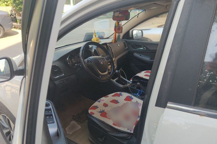 Used Baojun 560 2016 1.8L Manual Luxury Edition Driver Seat