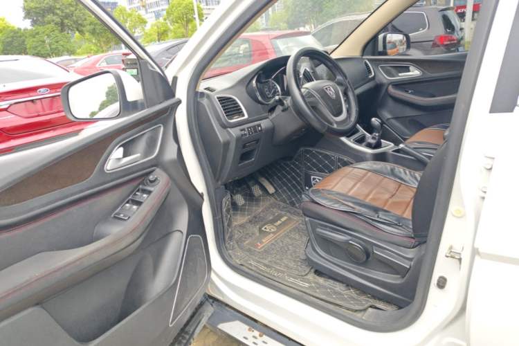 Used Baojun 560 2016 1.8L Manual Value Edition Driver Seat