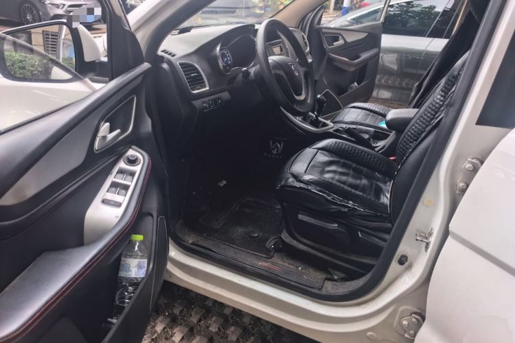Used Baojun 560 2016 1.8L Manual Comfort Edition Driver Seat