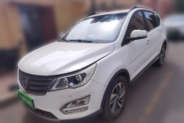 Used Baojun 560 2016 1.8L Manual Luxury Edition