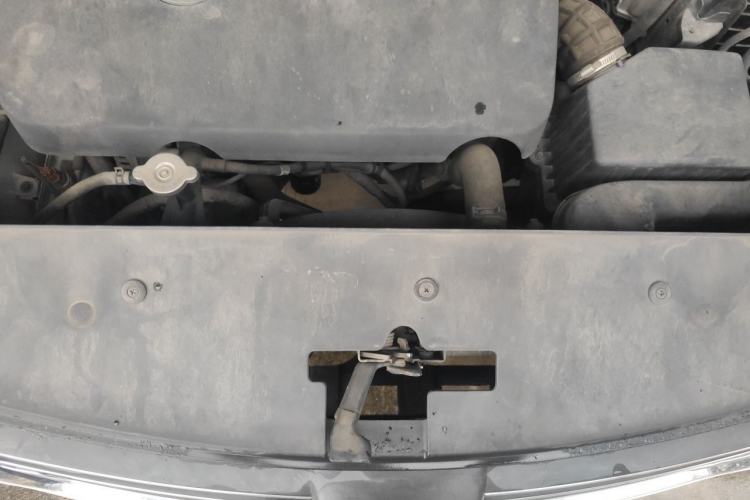 Used Baojun 560 2016 1.8L iAMT Luxury Model Engine Bay
