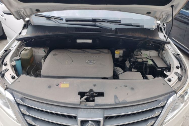 Used Baojun 560 2016 1.8L iAMT Luxury Model Engine Bay