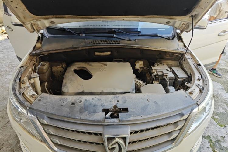 Used Baojun 560 2016 1.8L iAMT Luxury Model Engine Bay