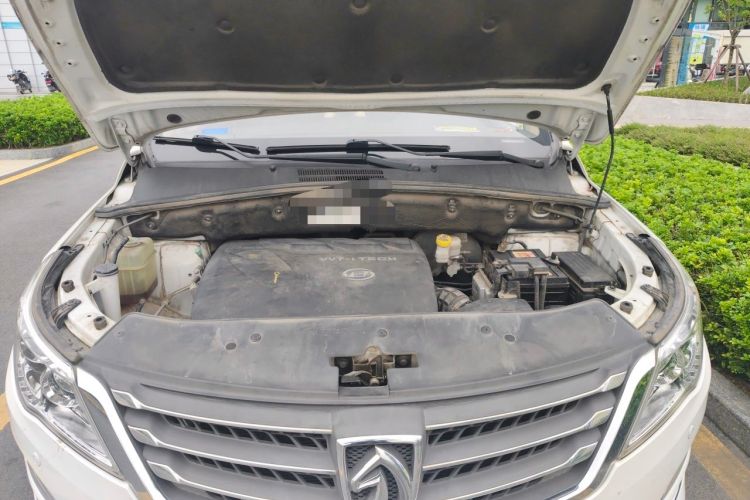 Used Baojun 560 2016 1.8L iAMT Luxury Model Engine Bay