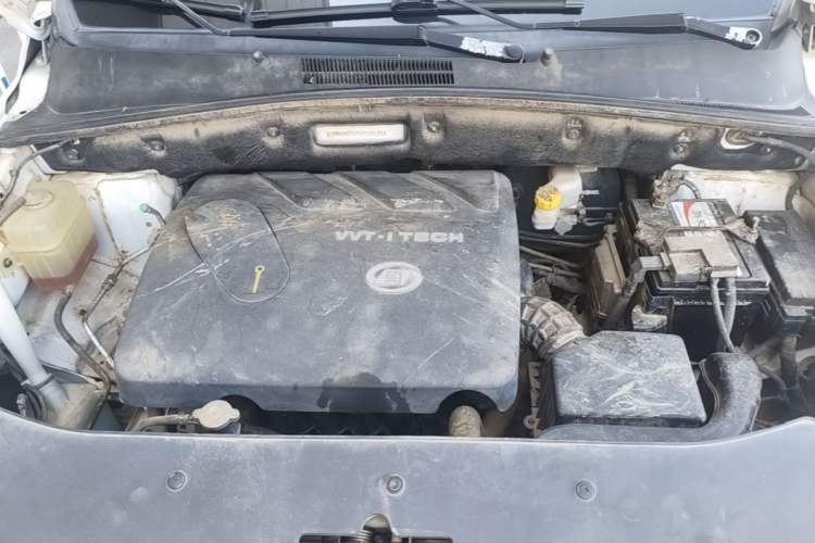 Used Baojun 560 2016 1.8L iAMT Luxury Model Engine Bay