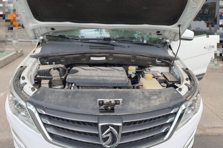 Used Baojun 560 2016 1.5T Manual Luxury Model Engine Bay