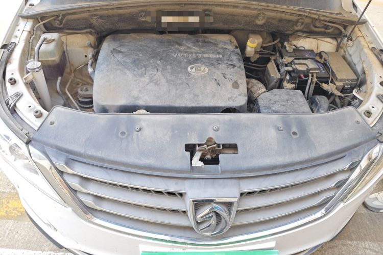 Used Baojun 560 2016 1.8L Manual Luxury Edition Engine Bay