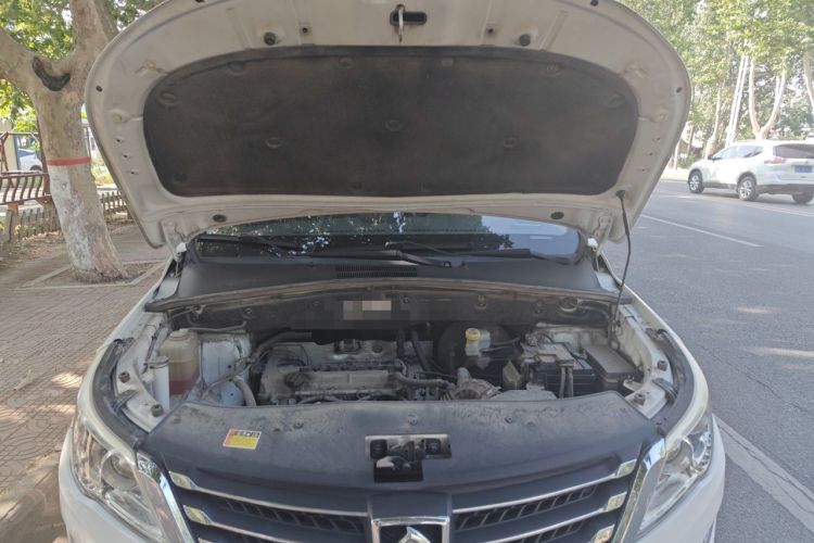 Used Baojun 560 2016 1.8L Manual Comfort Edition Engine Bay