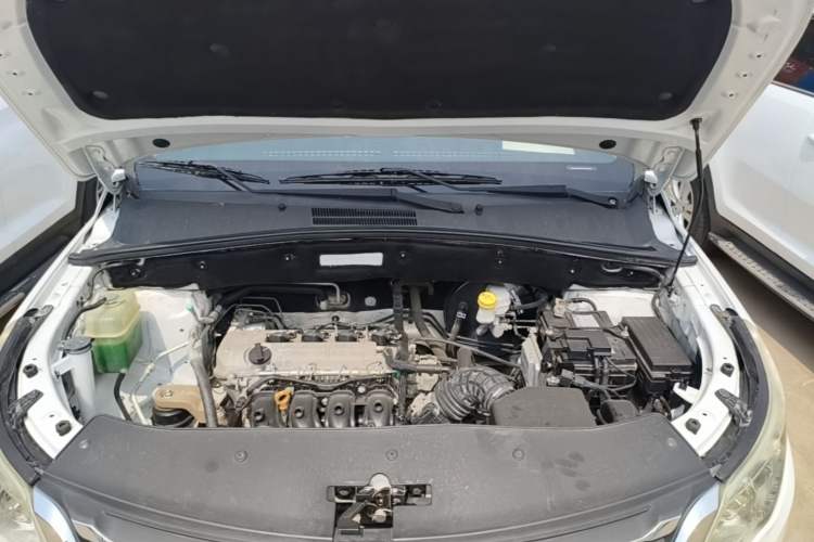 Used Baojun 560 2016 1.8L Manual Value Edition Engine Bay