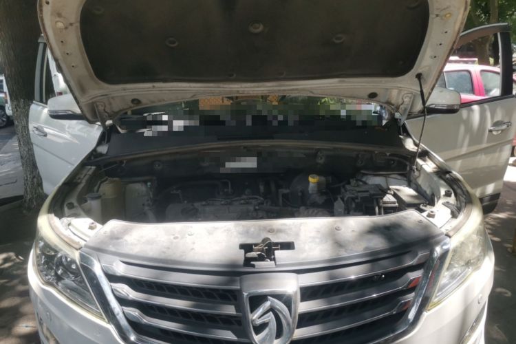 Used Baojun 560 2016 1.8L Manual Luxury Edition Engine Bay